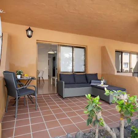 Oasis Duna Surfhouse Pool Apartmán *