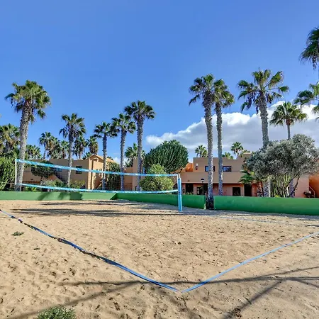 Oasis Duna Surfhouse Pool * Corralejo