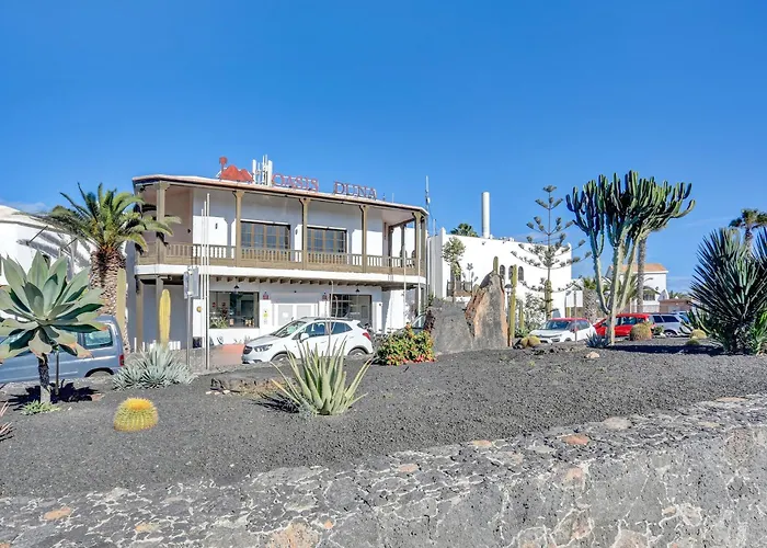 Oasis Duna Surfhouse Pool Corralejo